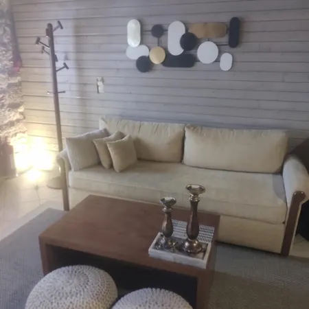 Petrino Rodo Apartment Karpenísion