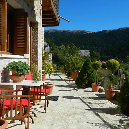 Petrino Rodo Lägenhet Karpenísion